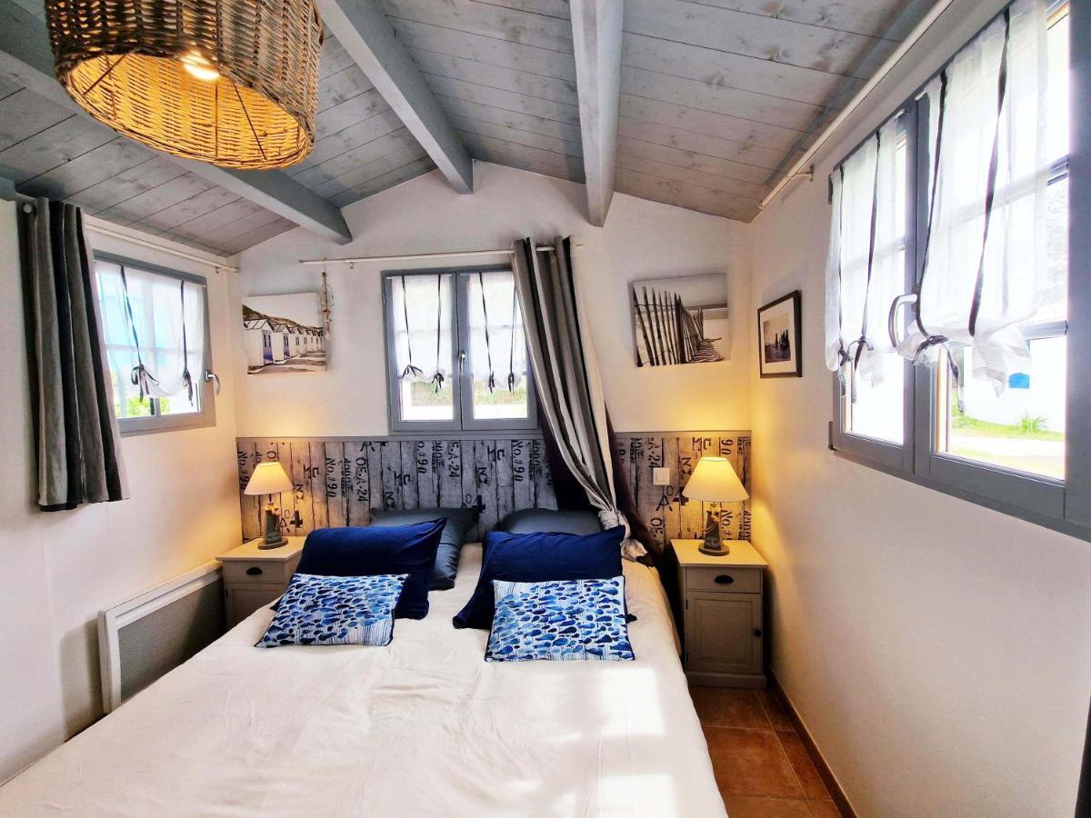 Les Pieds Dans L'Eau: Ker Lili Villa Port-Joinville Exterior photo